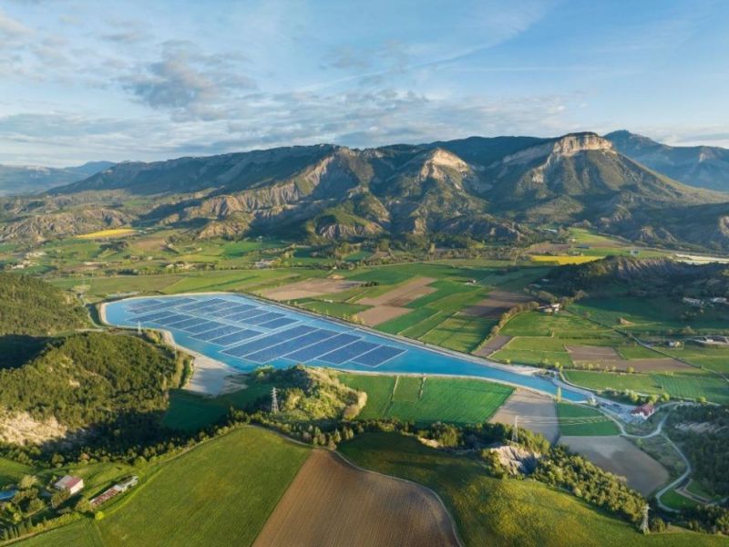 EDF Renewables, primo impianto solare galleggiante sul lago di una diga