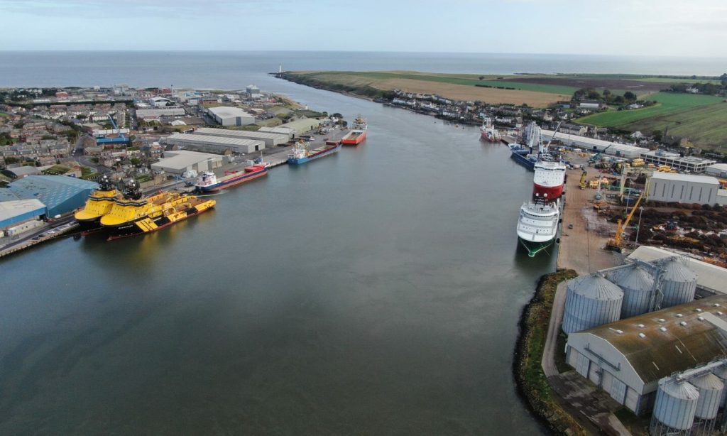 Eolico offshore, Montrose: record di navi e 25 milioni sull’economia&nbsp;dell’Angus