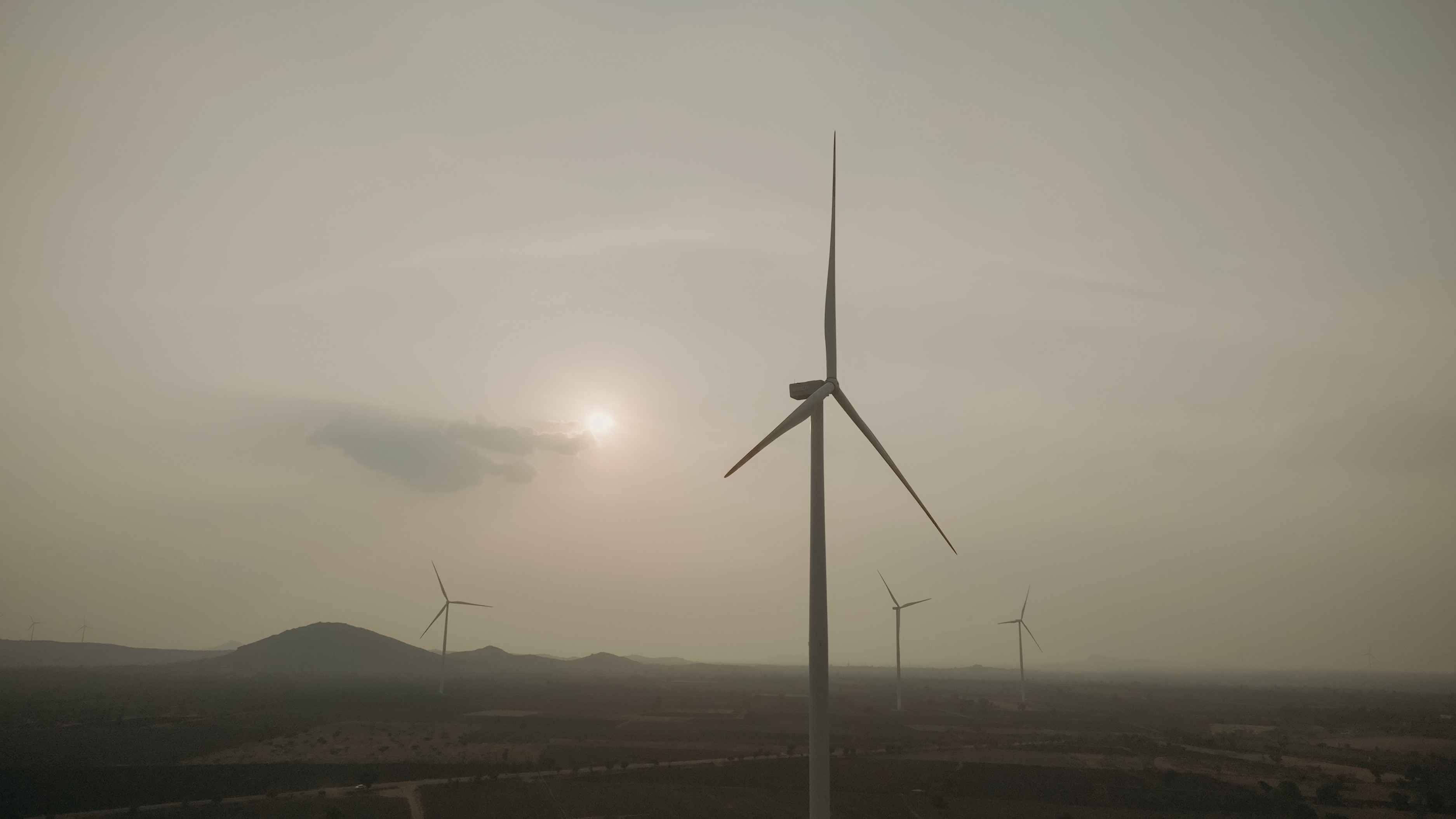 Amazon investe in tre nuovi progetti di energia eolica in India