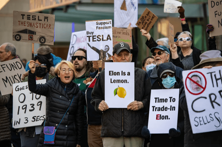 Tesla e le grandi compagnie petrolifere hanno una debolezza in&nbsp;comune