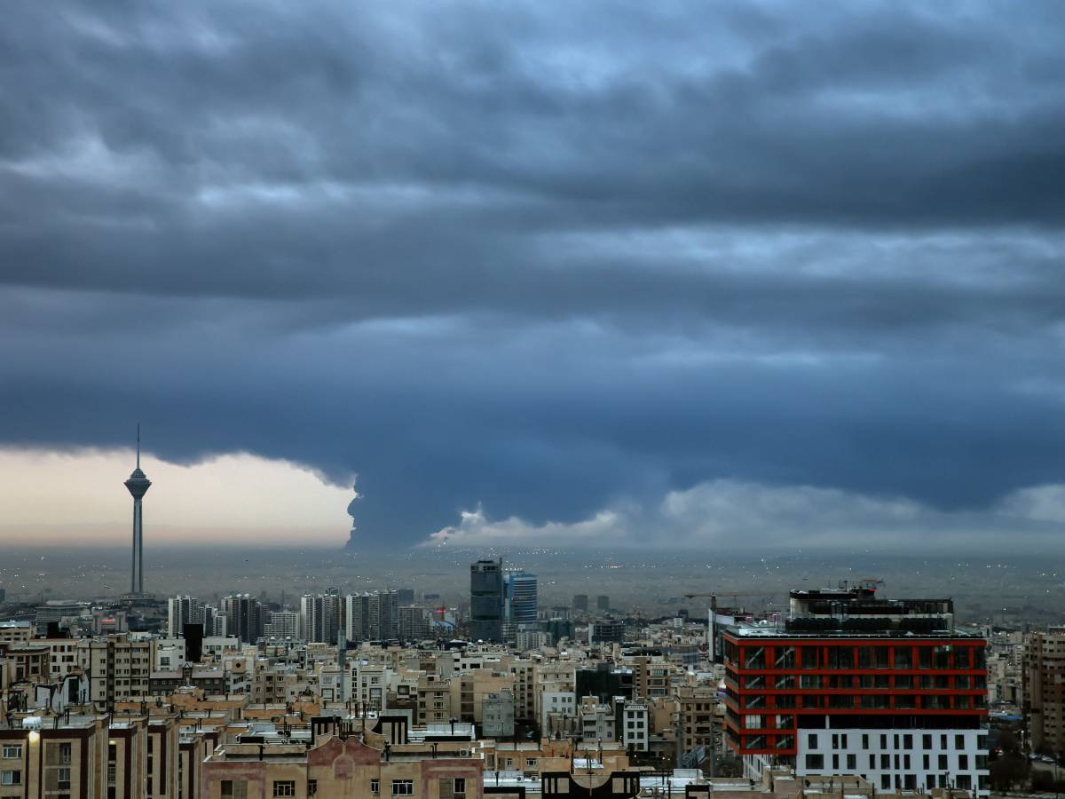 Una nube oscura e mortale su Teheran e su un’America vergognosa